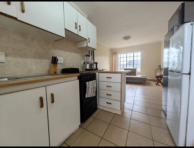 2 BEDROOM PROPERTY TO RENT IN PRESTBURY